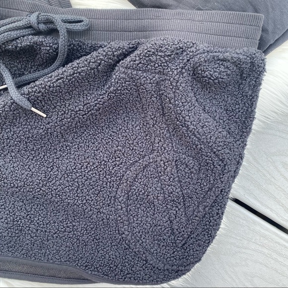 Victorias Secret Fleece Lounge Set - Picture 3 of 7